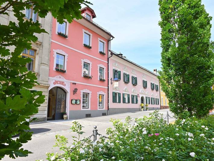 Hotel für 3 Personen, mit Balkon und Terrasse sowie Garten und Sauna in Obervellach