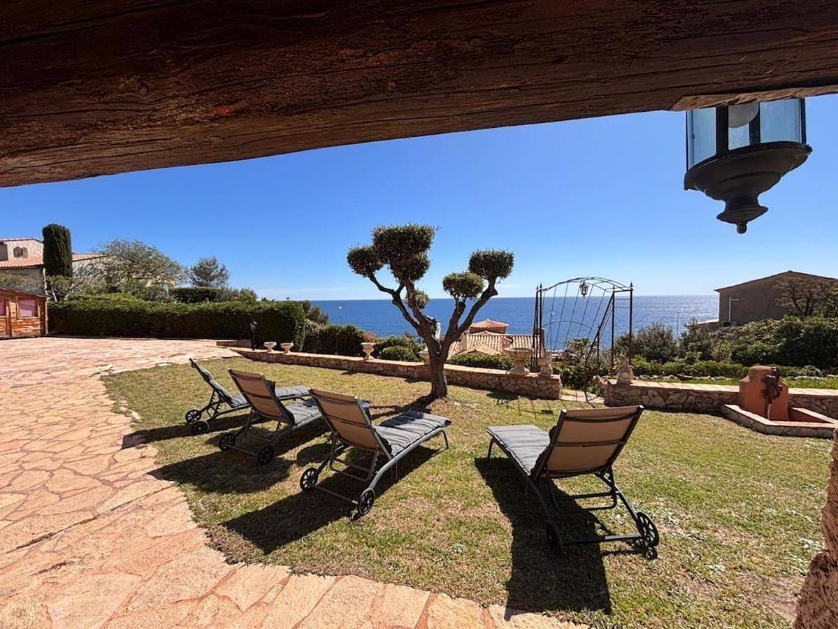 Anthéor Villa vue mer Panoramique Calme absolu in Saint-Raphaël, Massif de l'Esterel