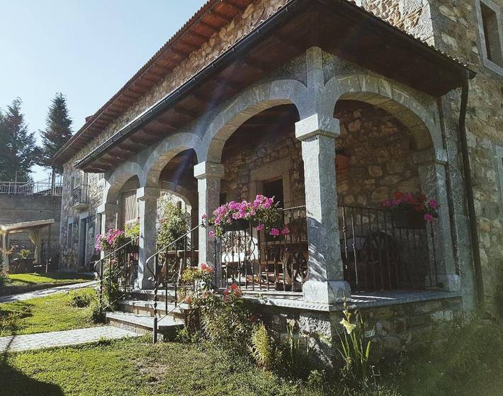 Casa rural para 8 personas, con vistas y jardín en Parque Nacional de Los Picos de Europa - 2