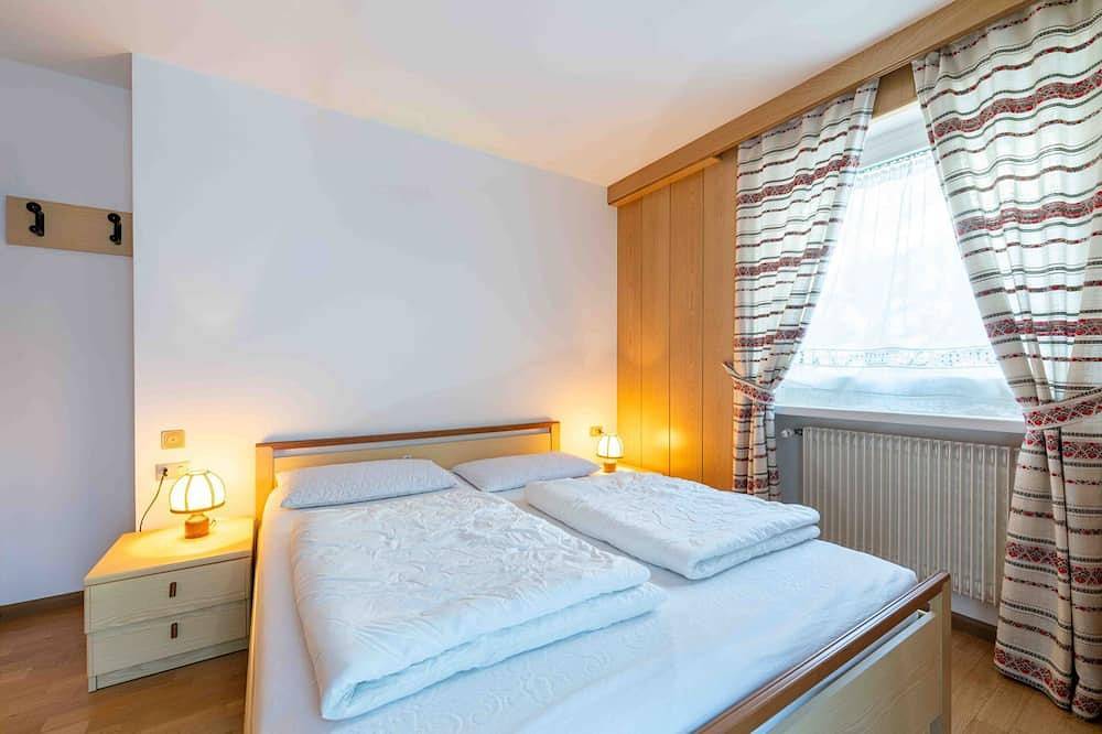Ganze Wohnung, \"Pleasant apartment in a well-maintained setting\" in Penia, Canazei