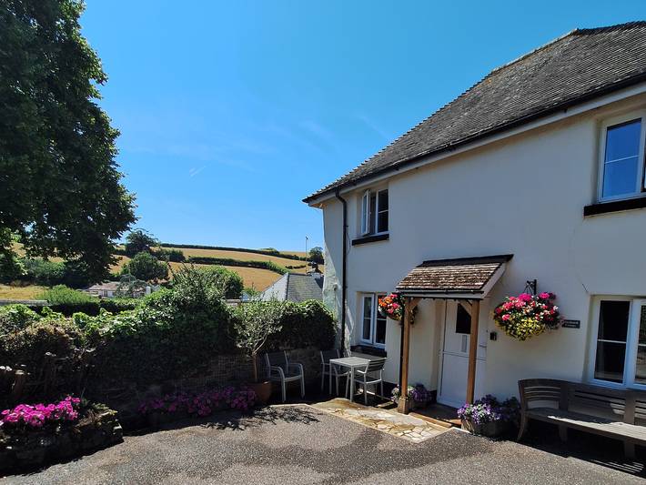 Cottage for 4 people, with garden, with pets in Dawlish