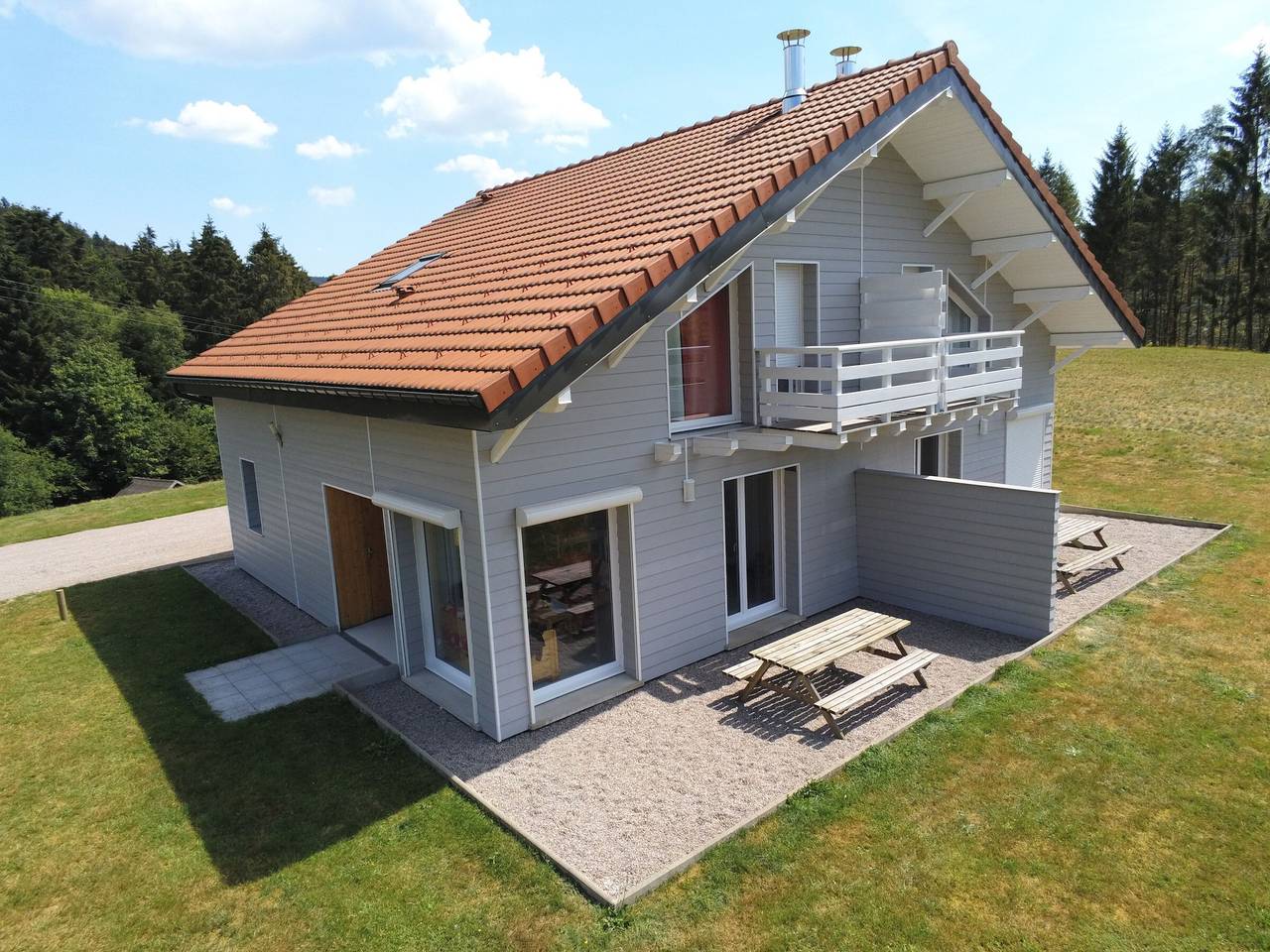 Entire apartment, Quiet cottage with terrace near Gérardmer in Le Tholy, Épinal region