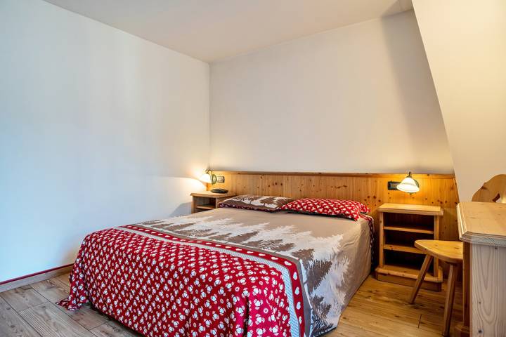 Entire apartment, Apartment 'Giongo Residence Aparthotel 101' with Mountain View, Shared Terrace and Wi-Fi in Gionghi-Cappella, Lavarone
