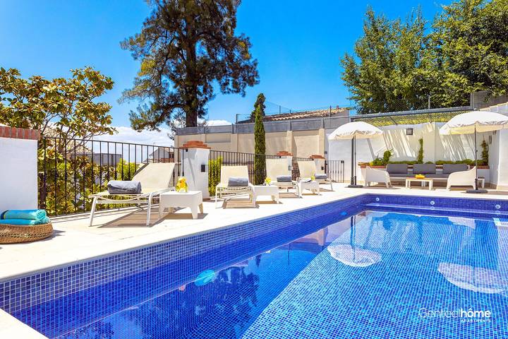 Apartamento para 8 personas, con Terraza y Piscina en 