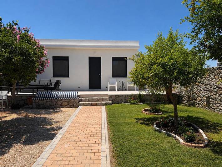 Villa for 4 people, with Terrace and Garden as well as View in Faliraki