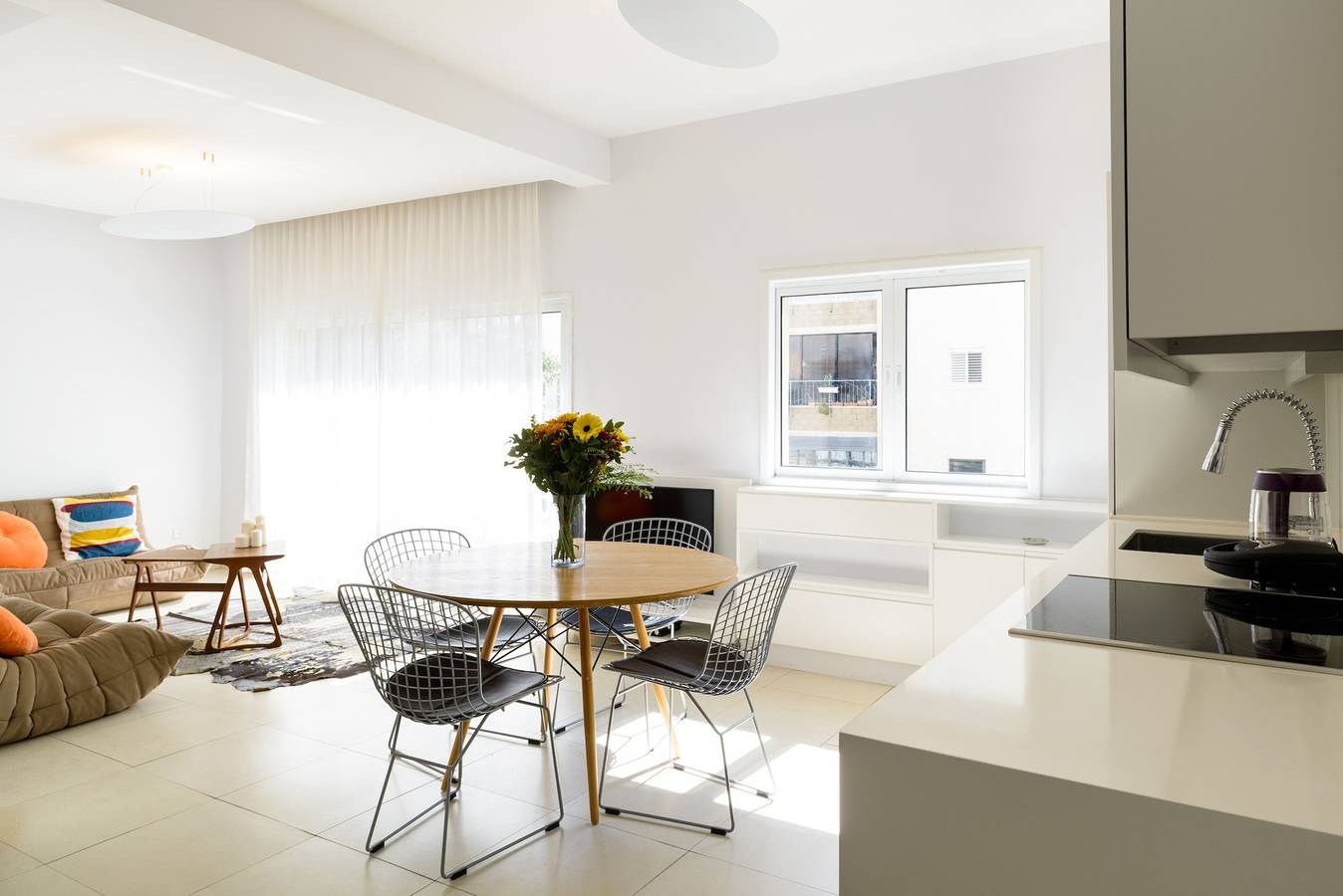 Geheel appartement, Relax & Sunny near Beach by Feelhome in Tel Aviv, Tel Aviv (district)