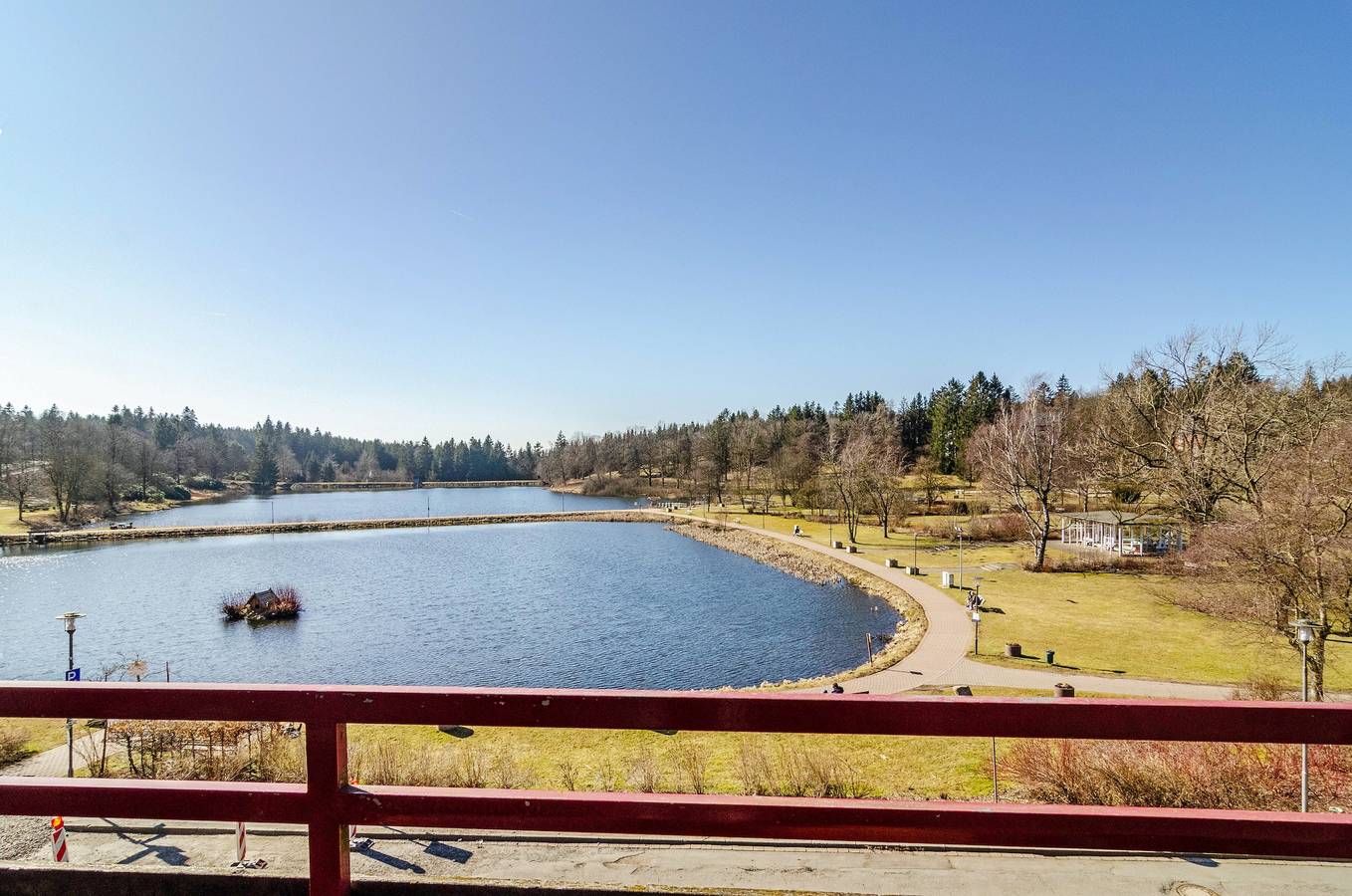 Ferienwohnung 'Eure Auszeit' mit Seeblick, Gemeinschaftsgarten und Wi-Fi in Hahnenklee, Goslar