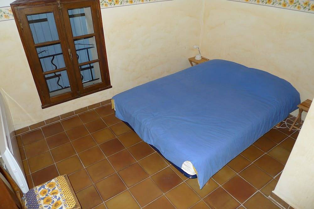 Gran cabaña con piscina privada y tenis. in Veaux, Malaucène