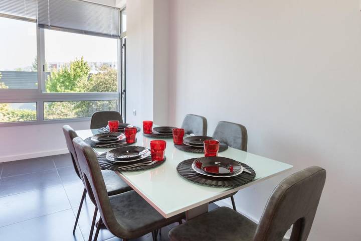 Apartamento entero, Apartamento 'Feel At Home - Free Private Parking' con balcón y Wi-Fi in Braga (São Vítor), Distrito de Braga