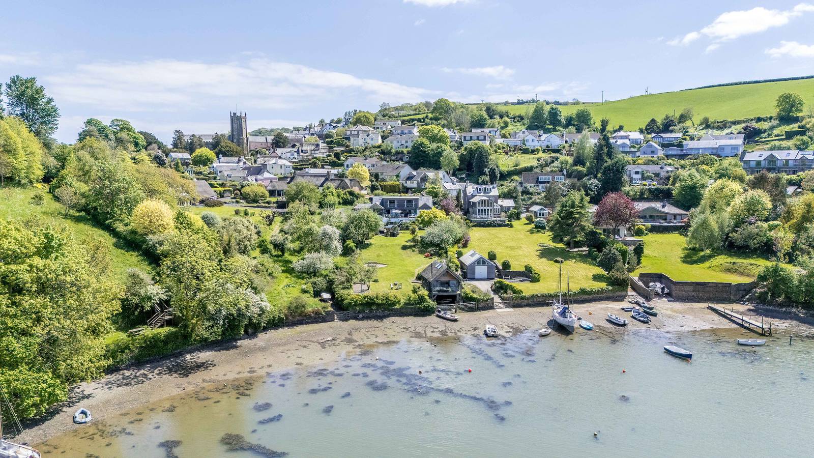 Water Edge House & Boathouse in Dittisham, Devon