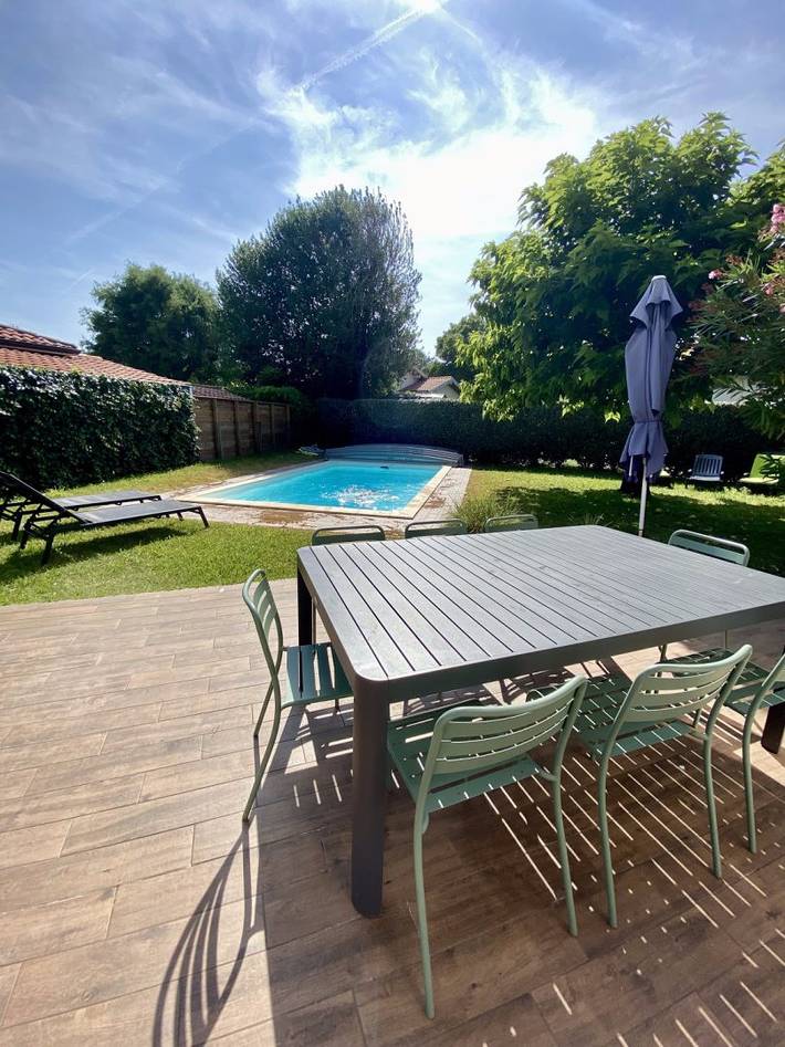 Gîte pour 8 personnes, avec piscine ainsi que jardin et terrasse à Capbreton - 4