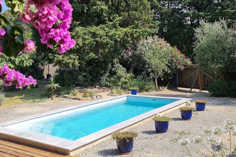 Ganze Wohnung, Die Oustal Delcastèl, Möbliert sehr komfortabel mit großen Südterrasse und Grill in Puichéric, Carcassonne und Umgebung