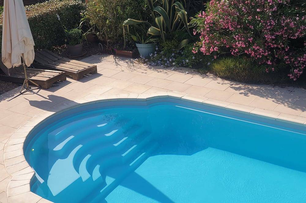 Appartement entier, Studio dans un domaine viticole in Pierrefeu-du-Var, Côte méditerranéenne (France)