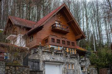 Gîte pour 2 personnes, avec sauna et jardin ainsi que jacuzzi et balcon à Sinaia