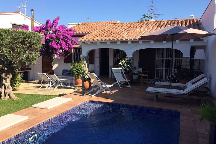 Ferienhaus für 7 Personen, mit Terrasse und Garten - 1