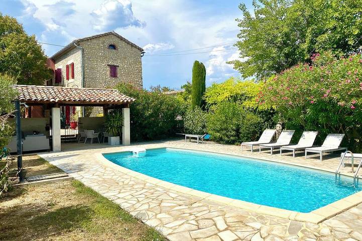 Location de vacances pour 12 personnes, avec Balcon et Jardin à Saint-Victor-de-Malcap