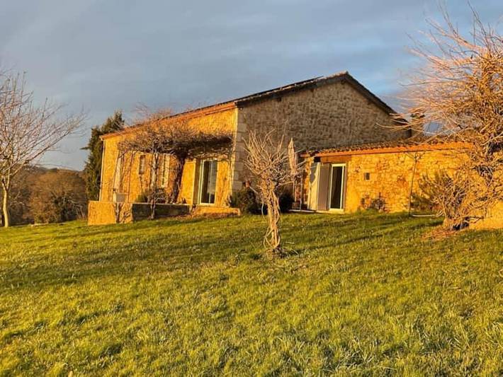 Location de vacances pour 8 personnes, avec Balcon et Terrasse ainsi que Jardin et Piscine à Salles (Lot-et-Garonne) - 2