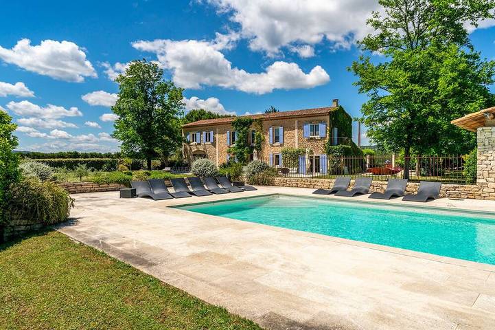 Ferienhaus für 14 Personen, mit Terrasse und Garten