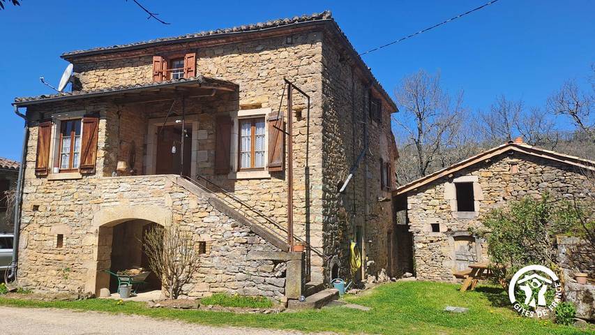 Gîte pour 6 personnes, avec jardin - 1
