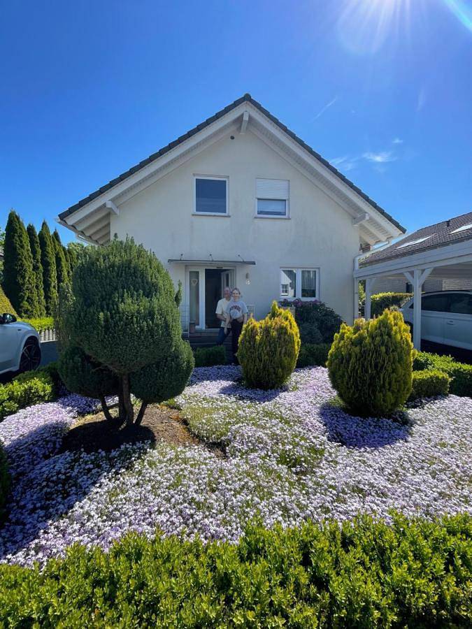 Gîte pour 3 personnes, avec jardin à Windhagen