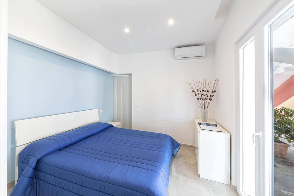 Apartamento entero, Apartment 8 minutes from downtown! in Forio, Ischia
