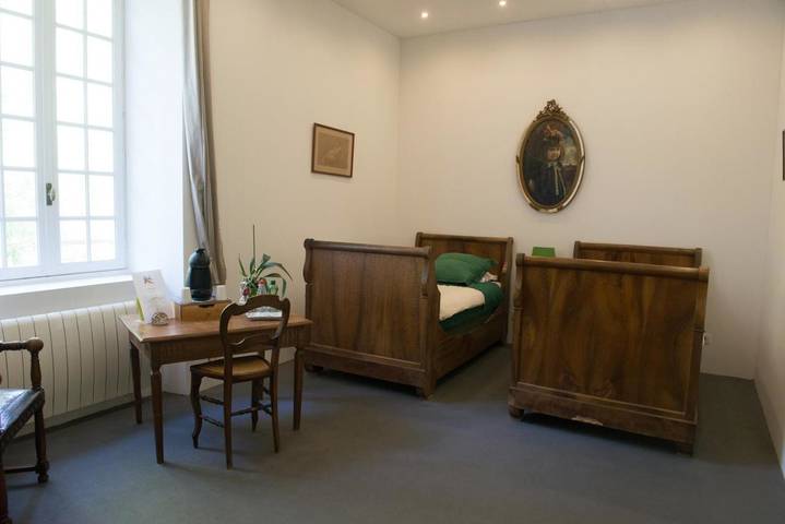 Location de vacances pour 3 personnes, avec jacuzzi ainsi que piscine et jardin à Édon (Charente) - 2