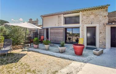 Gîte pour 5 personnes, avec vue ainsi que jardin et terrasse, animaux acceptés à Mollans-sur-Ouvèze