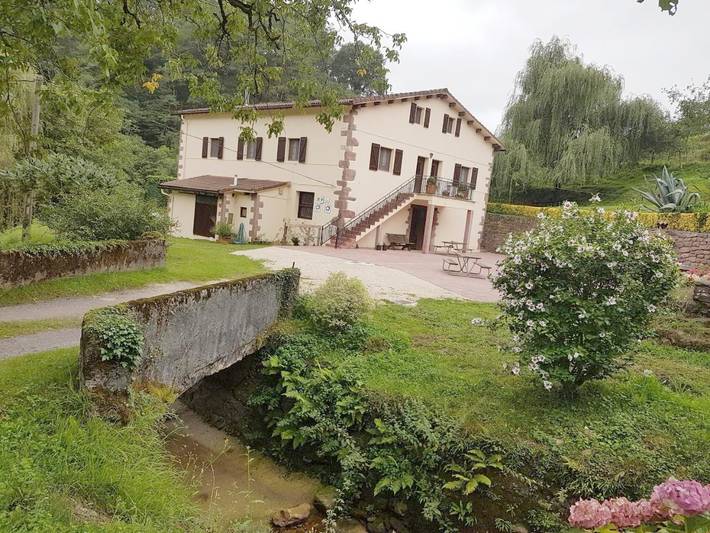 Casa rural para 6 personas, con Balcón y Terraza además de Jardín y Vistas en Valle de Baztan - 2