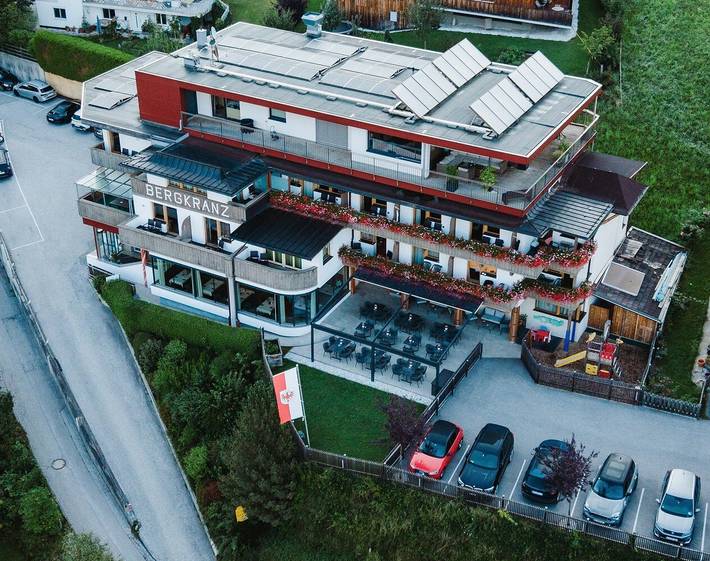 Hotel voor 5 personen, with tuin and terras as well as sauna, met huisdier in Mieders