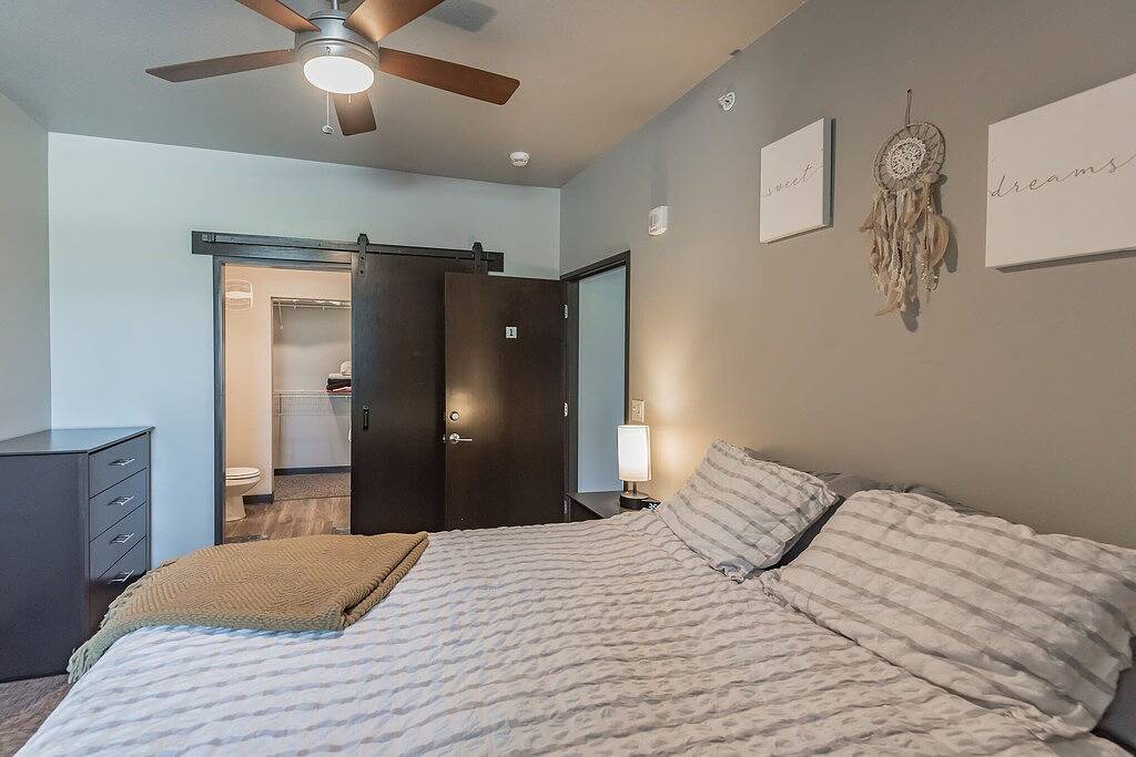 Ganze Wohnung, Comfortable Stay Near Campus Hotspots in Ames (IA), Story County