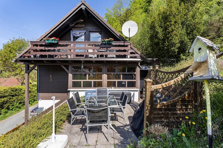 Vakantiehuis 'Haus Waldesruh' met Privéterras, Balkon en Wifi in Medebach, Upland