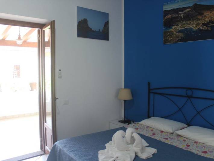 Gîte pour 2 personnes, avec terrasse, animaux acceptés à Lipari - 4