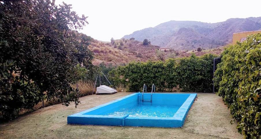 Casa de vacaciones para 14 personas, con terraza además de vistas y piscina en Fuente Álamo de Murcia