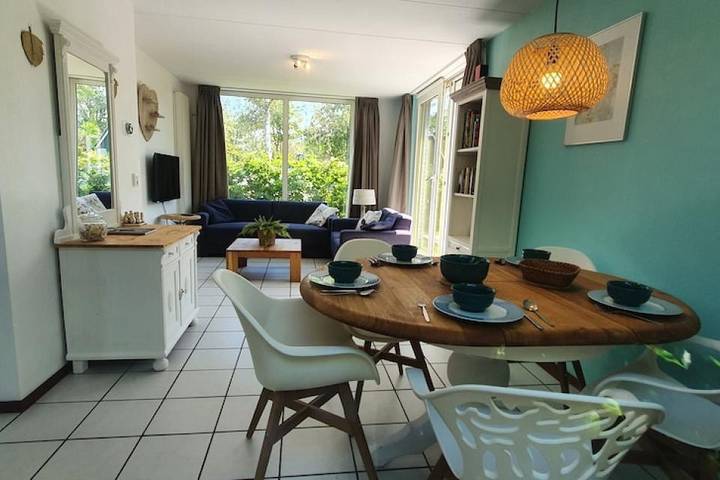Bungalowpark Mooyeveld — Duin Bungalow 113 5-persoons 2-slaapkamers in Egmond Binnen, Noord-Holland - Kust van de Noordzee