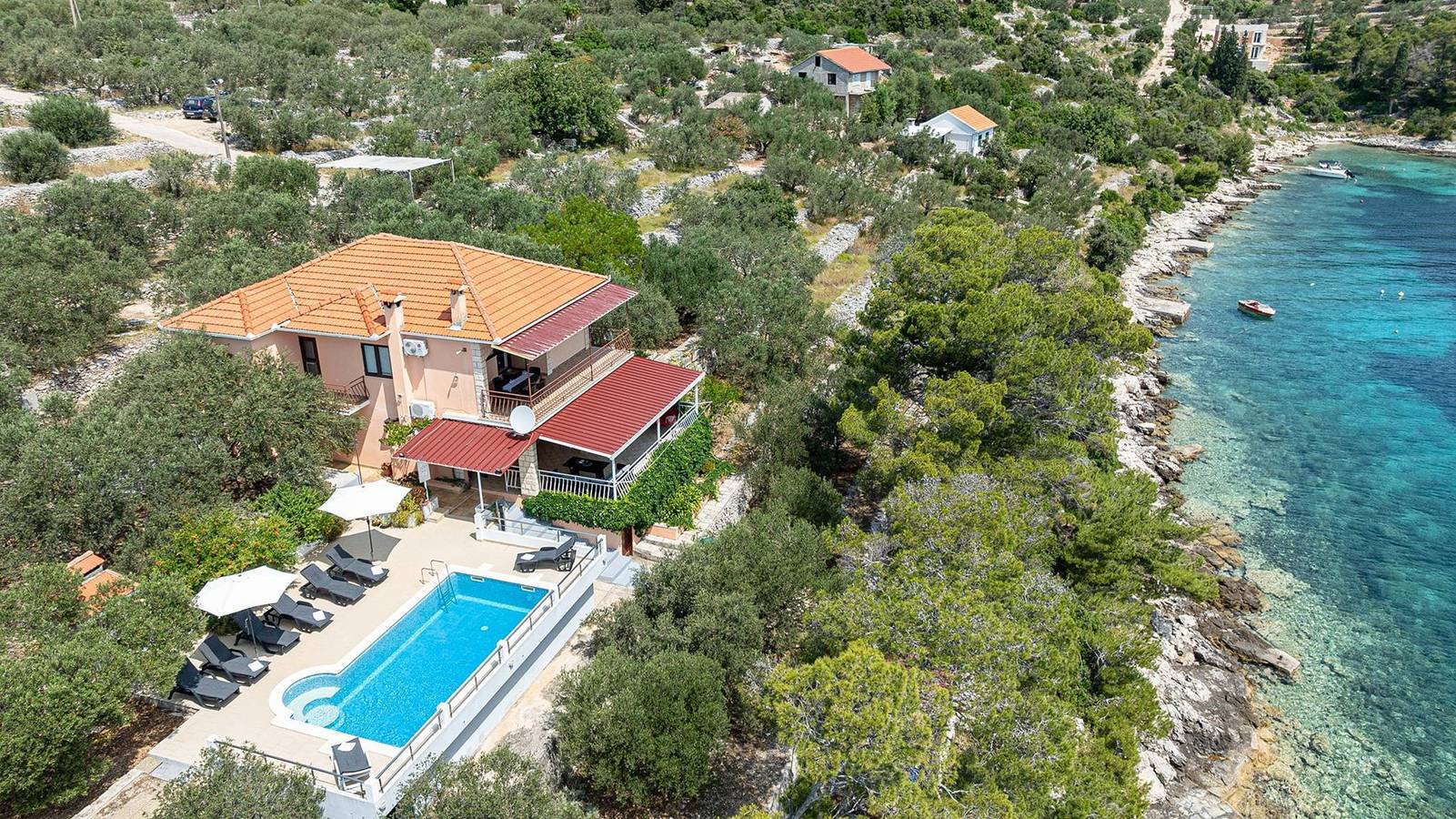 Schönes Ferienhaus mit privatem Pool
 in Vela Luka, Korcula