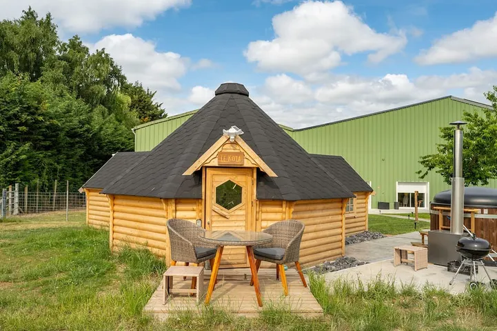 Kota à la ferme avec bain nordique in Farbus, Région d'Arras