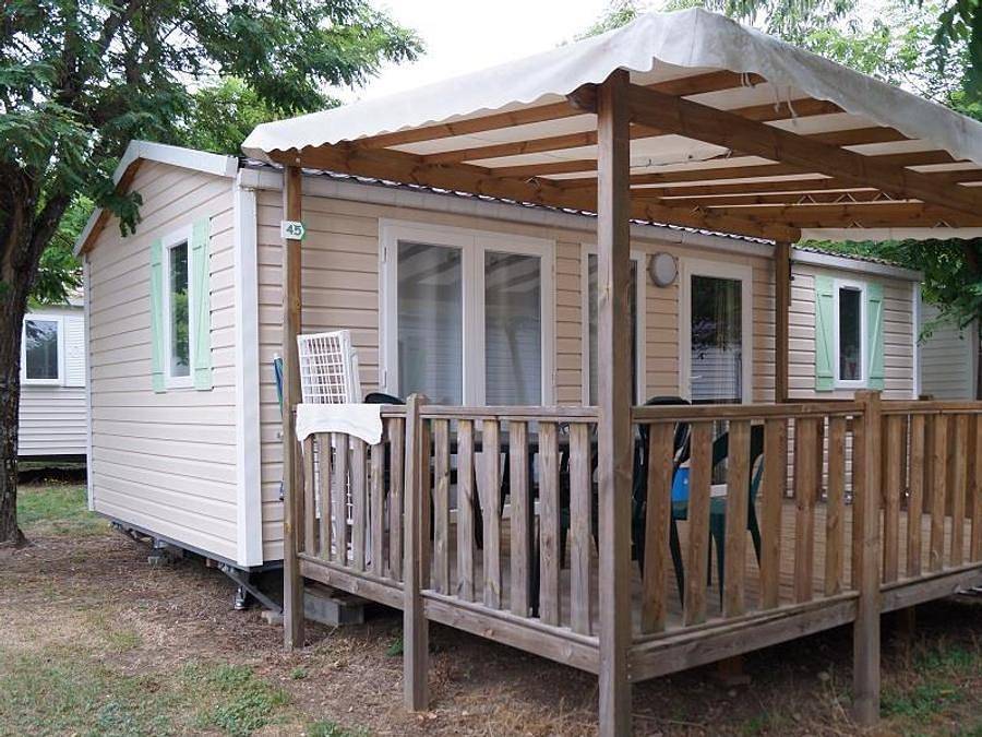 Camping La Nouzarède - Mobilhome 4 personnes - 30m² - 2 chambres in Joyeuse, Parc naturel régional des Monts d'Ardèche