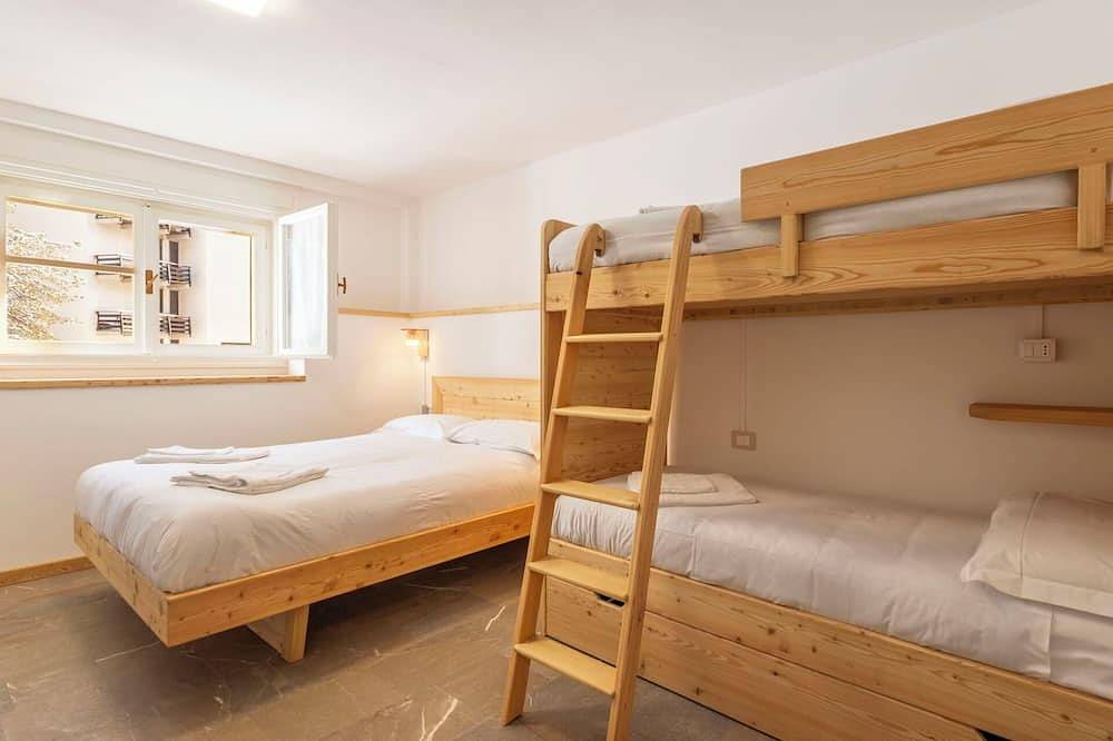 Appartamento intero, Incantevole appartamento per 4 ospiti con Wifi e Tv in Madesimo (Borgo), Madesimo