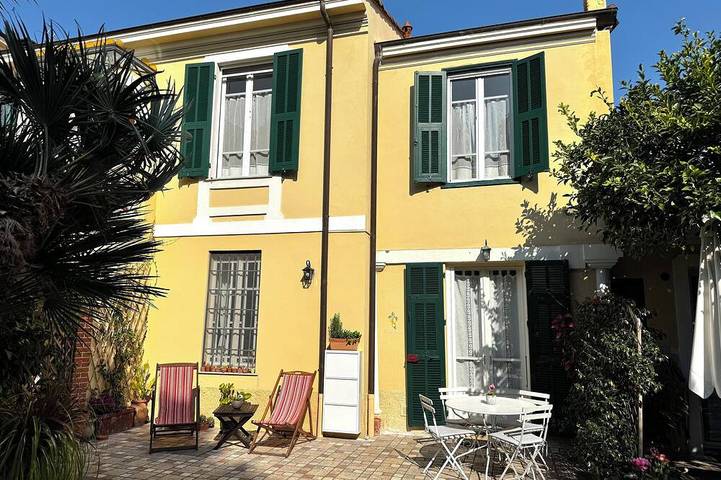 Gîte pour 6 personnes, avec jardin et terrasse à Vallecrosia