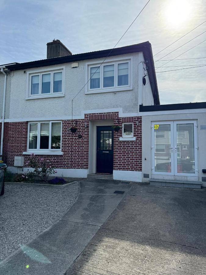 Double Room with Shared Bathroom in Dublin, County Dublin