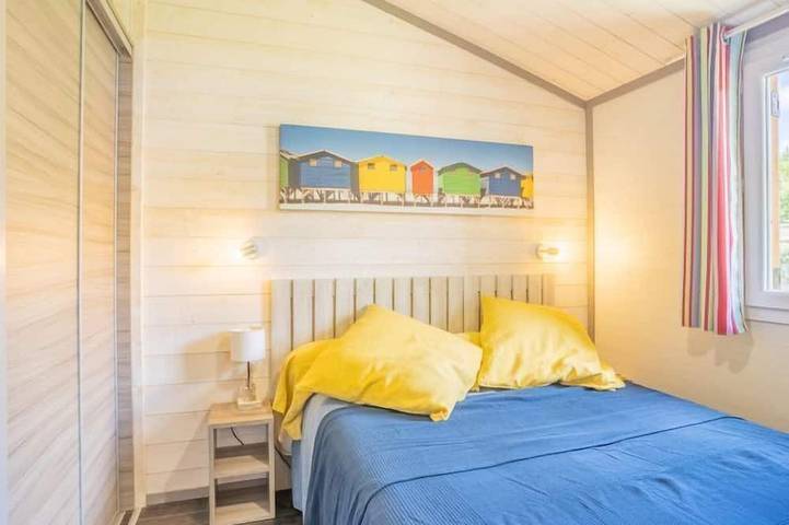 Location de vacances pour 6 personnes, avec terrasse ainsi que piscine et jardin à Saubion - 2