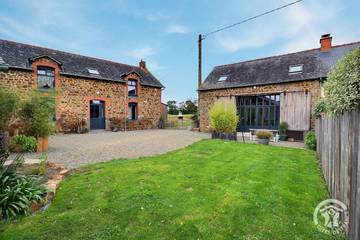 Gîte pour 12 personnes, avec jardin à Hédé-Bazouges