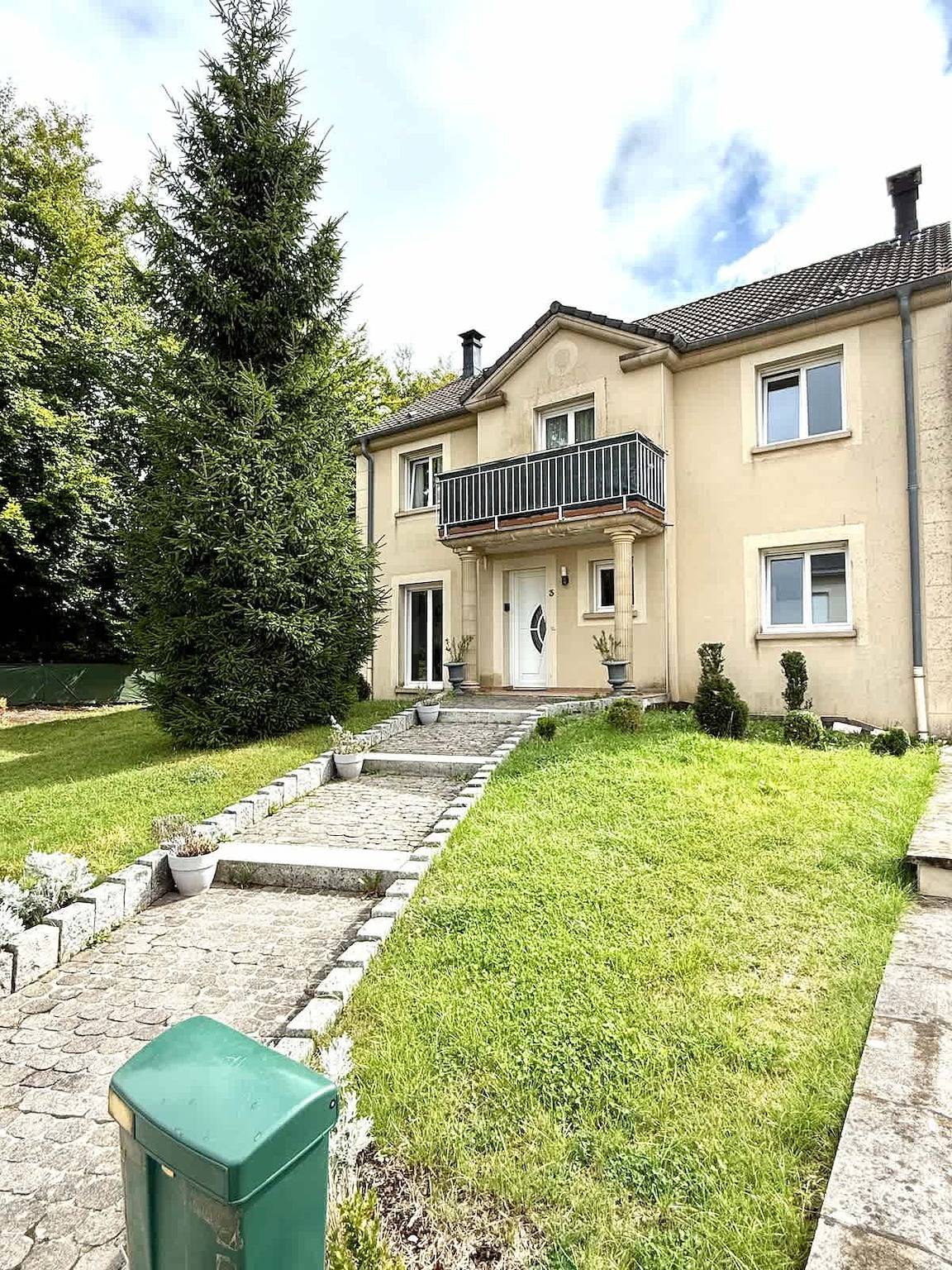 Zen House, Clervaux Castle at 10 min Luxembourg in Munshausen, Clervaux