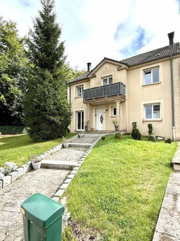Ferienhaus für 11 Personen, mit Garten in Luxemburg