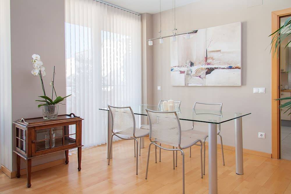 Ganze Wohnung, Excellent location in the heart of Maresme, 200 meters from the beach in Mataró, Costa del Maresme