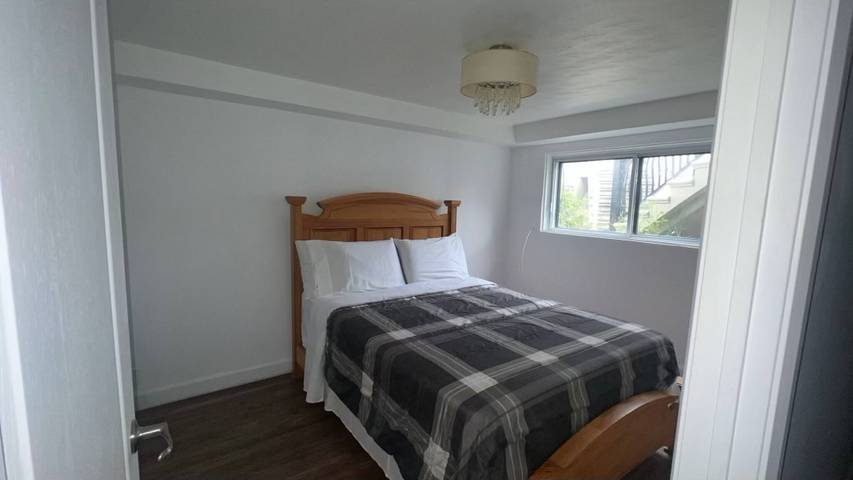 Apartamento entero, Apartamento de 2 dormitorios en Ahuntsic in Montreal, Quebec