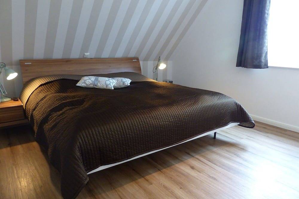 Modernes Ferienhaus mit 129 m² und Luxusausstattung in guter Lage im Dorf in St. Peter-Ording, Eiderstedt
