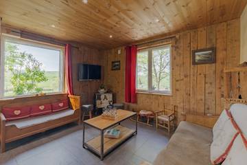 Gîte pour 14 Personnes dans Les Estables, Parc naturel régional des Monts d'Ardèche, Photo 4