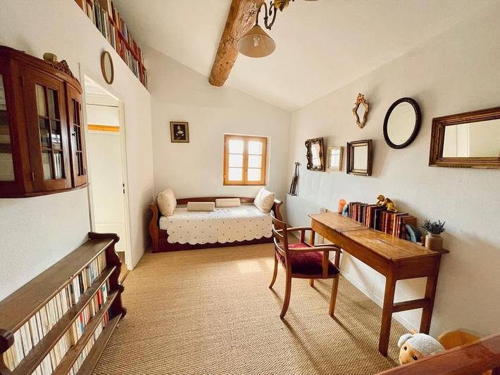 Location de vacances pour 10 personnes, avec piscine et bassin pour enfant ainsi que jacuzzi et balcon, adapté aux familles à Salles-sous-Bois - 3