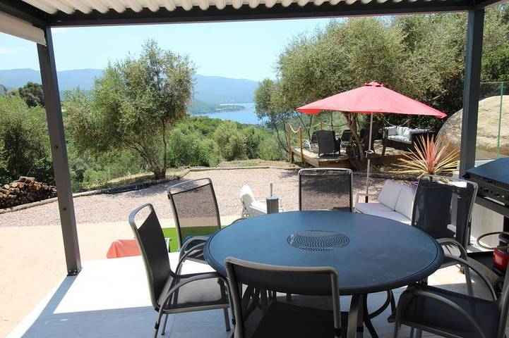 Location de vacances pour 7 personnes, avec terrasse et jardin, animaux acceptés dans Plage de la Stagnola